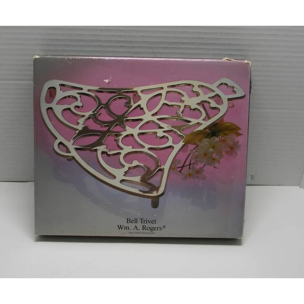 VTG Wm A Rogers Cast Metal Trivet Bell Shape Ornate Kitchen Oneida Made in USA